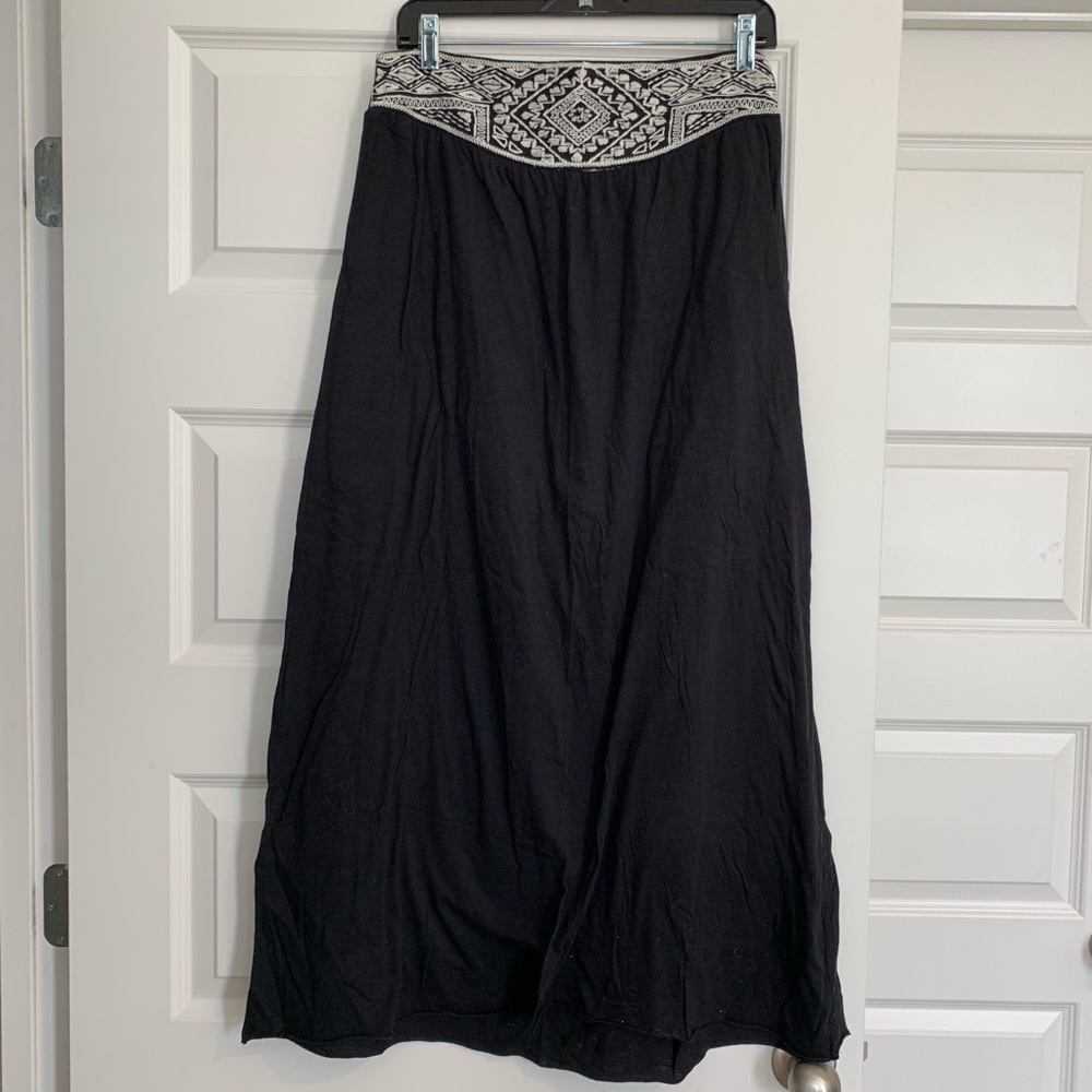 Tribal Detail Maxi Skirt